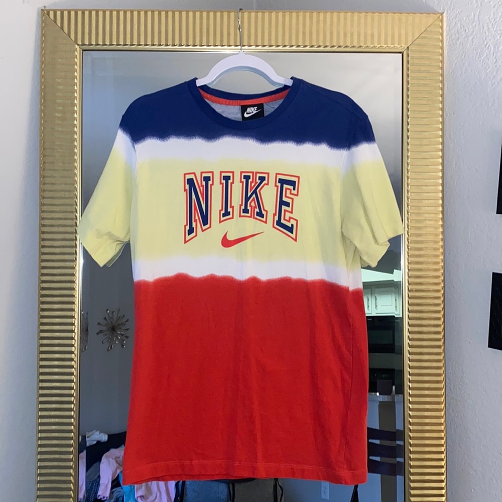 Nike T Shirt